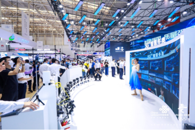 第五屆世界智能大會(huì)盛大開幕，中國聯(lián)通以基礎(chǔ)軟件技術(shù)服務(wù)上演5G實(shí)力秀